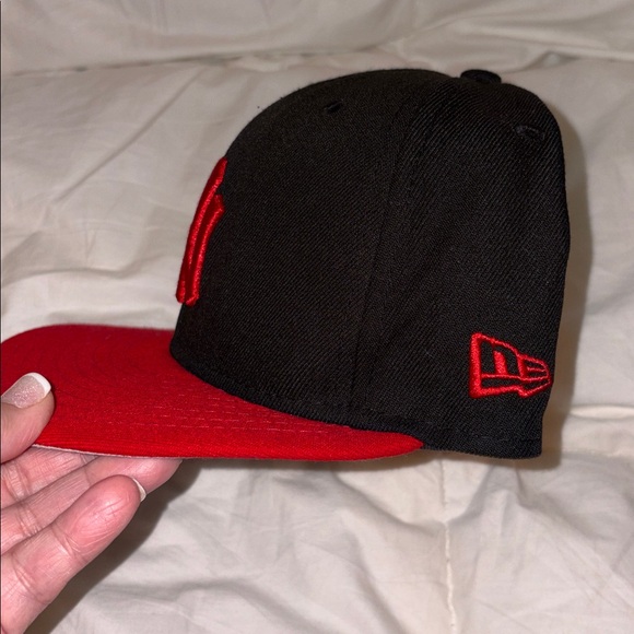 New York Yankees MLB BASEBALL cap hat size 7 1/8 EUC - Picture 2 of 9